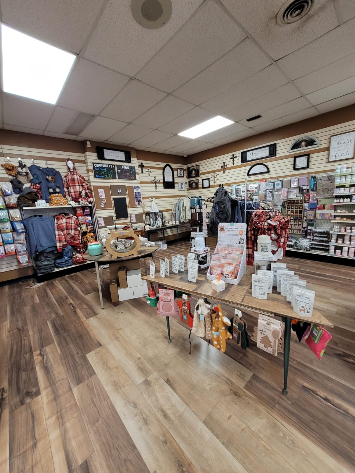 b2fb8d09-6cf1-4bac-a546-01785a3d1e31